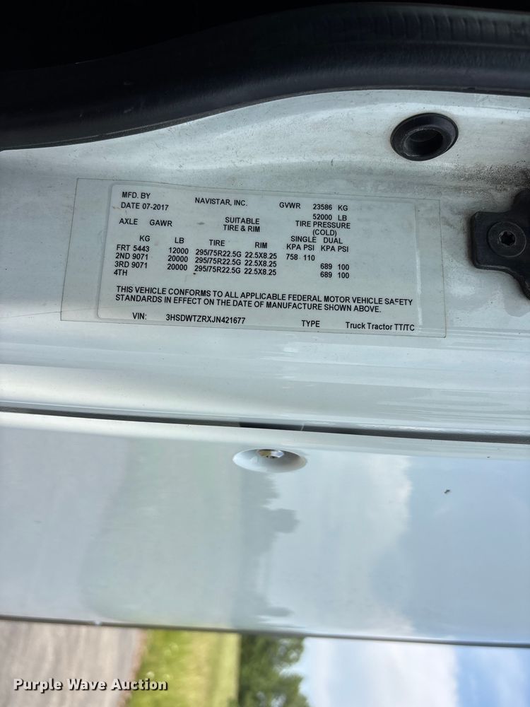 image for item DV4348 2018 International RH613 semi truck
