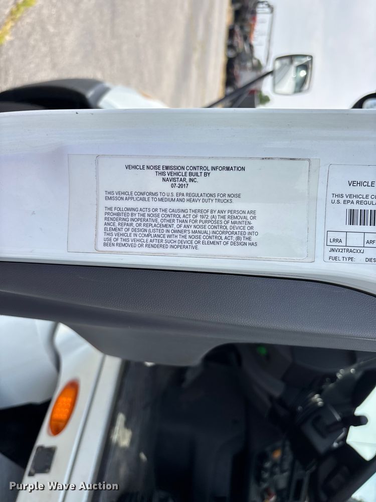 image for item DV4348 2018 International RH613 semi truck