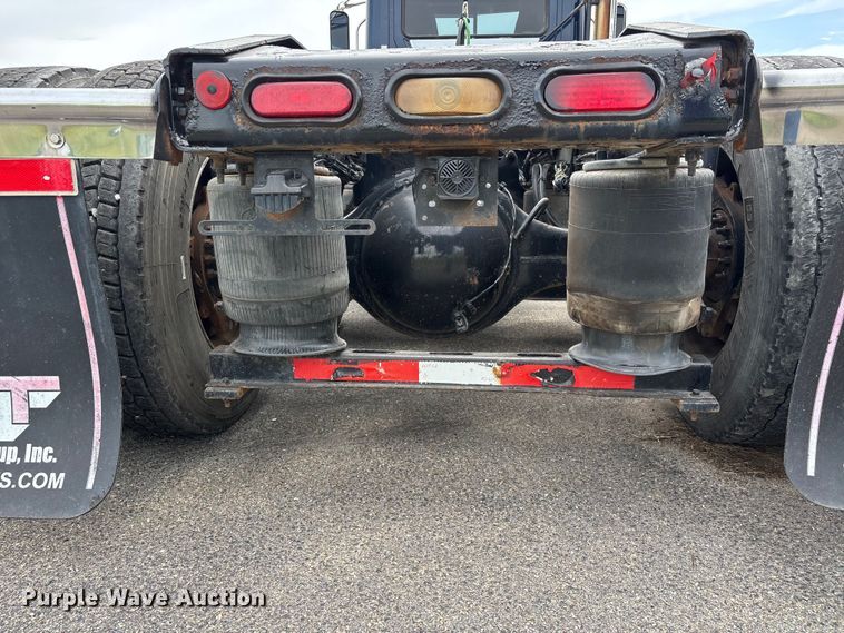 image for item DV4350 2013 Mack CHU semi truck