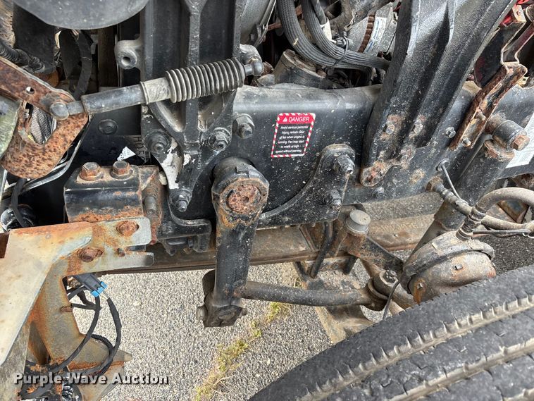 image for item DV4350 2013 Mack CHU semi truck