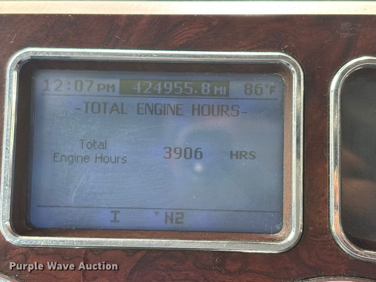 image for item DV4350 2013 Mack CHU semi truck