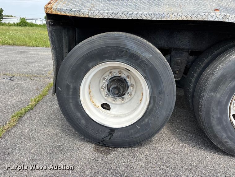 image for item DV4352 2014 Northern live bottom trailer