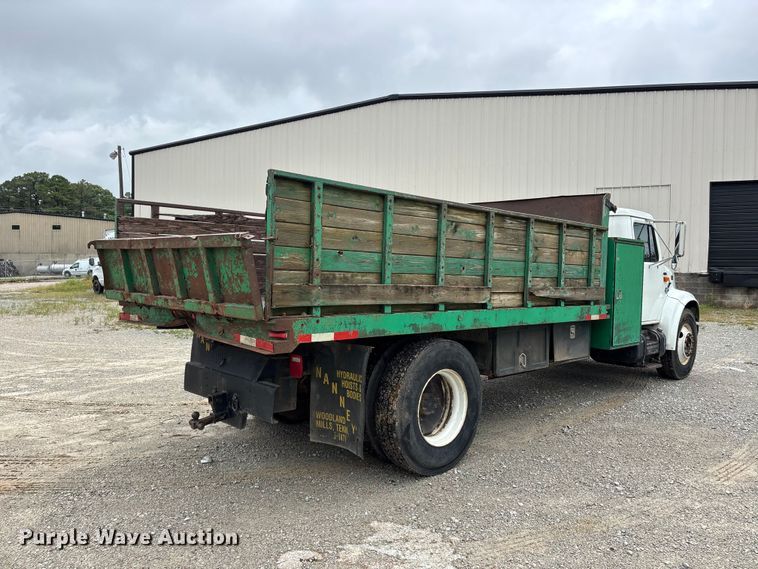 image for item DV4361 1998 International 4700 flatbed truck