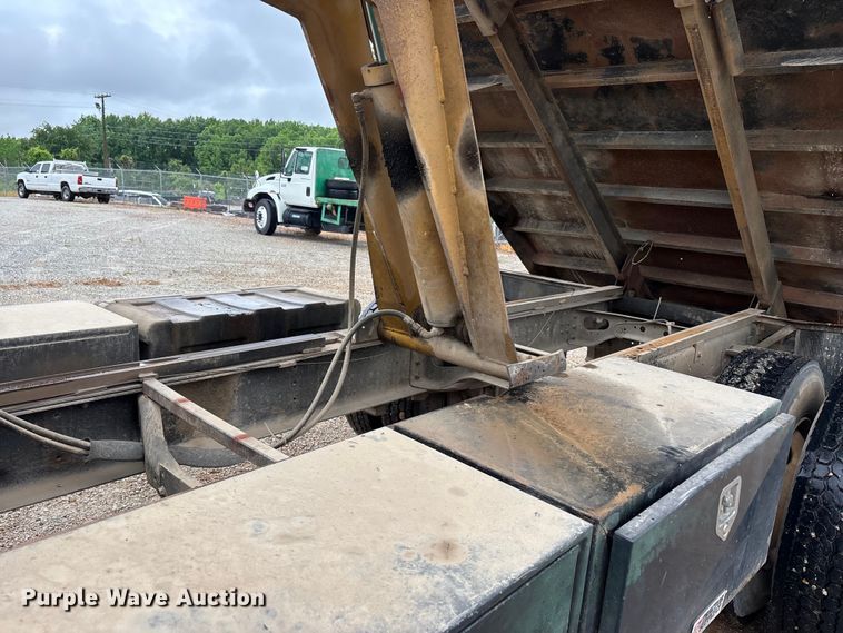 image for item DV4361 1998 International 4700 flatbed truck