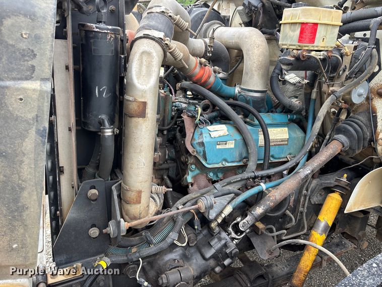 image for item DV4361 1998 International 4700 flatbed truck