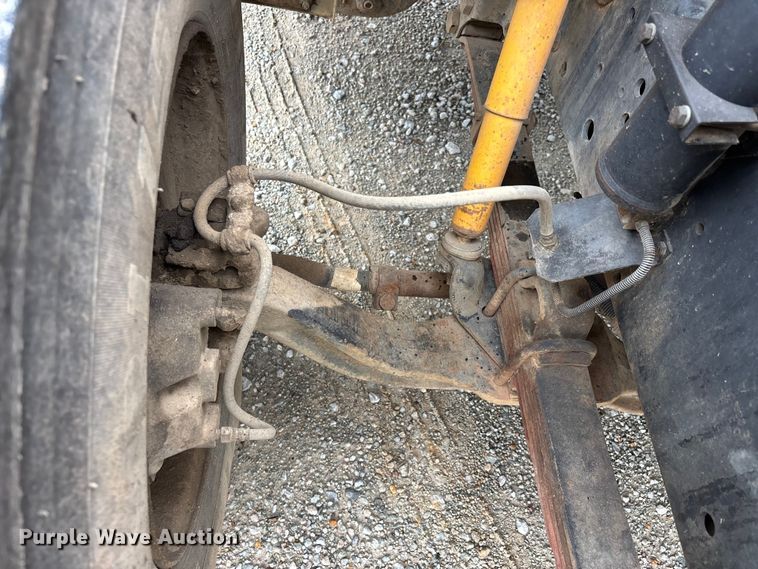 image for item DV4361 1998 International 4700 flatbed truck