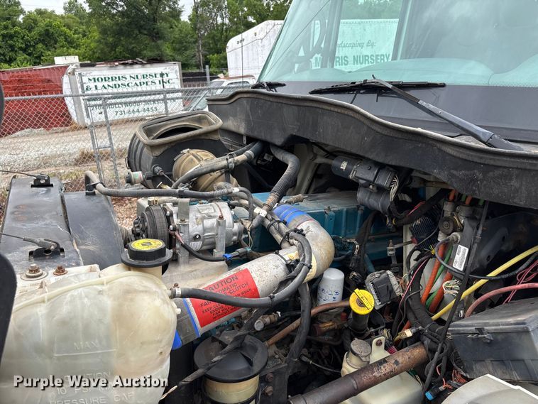 image for item DV4362 2002 International 4300 flatbed truck