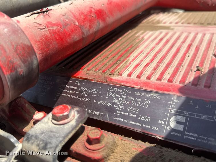 image for item DW6767 2016 Peterbilt 579 semi truck