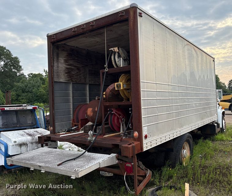 image for item DY0894 1979 Chevrolet C70 Custom Deluxe box truck