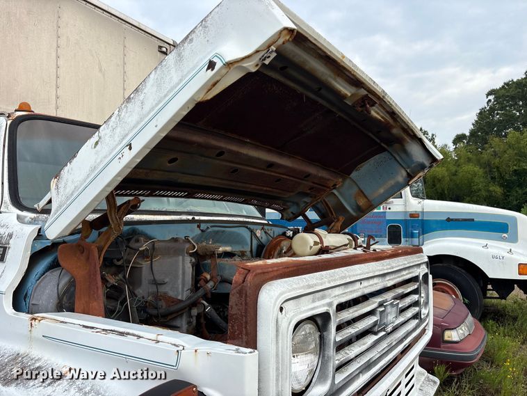 image for item DY0894 1979 Chevrolet C70 Custom Deluxe box truck
