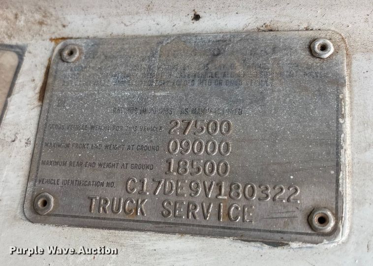 image for item DY0894 1979 Chevrolet C70 Custom Deluxe box truck