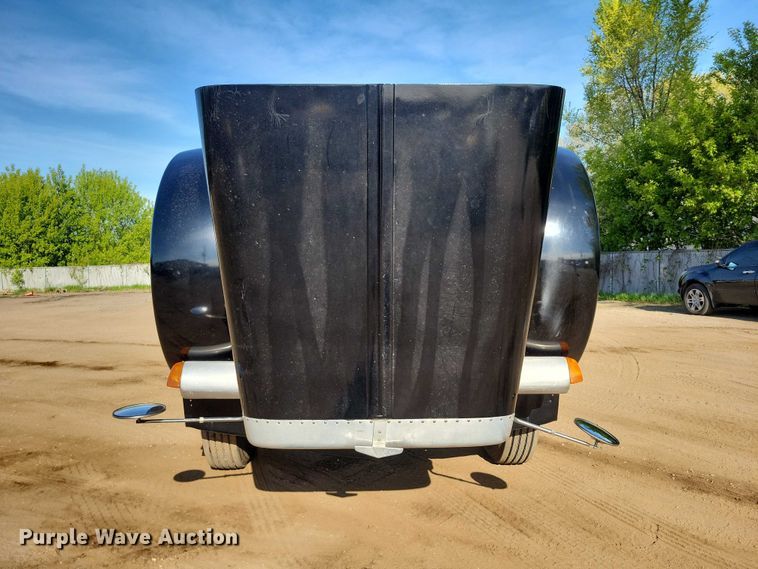 image for item DZ7134 2004 Peterbilt 357 semi truck