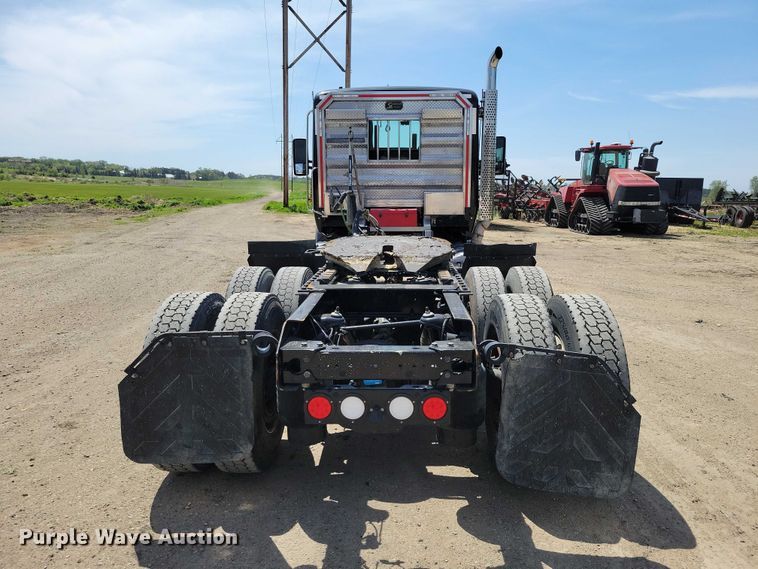 image for item DZ7139 2018 Kenworth T680 semi truck