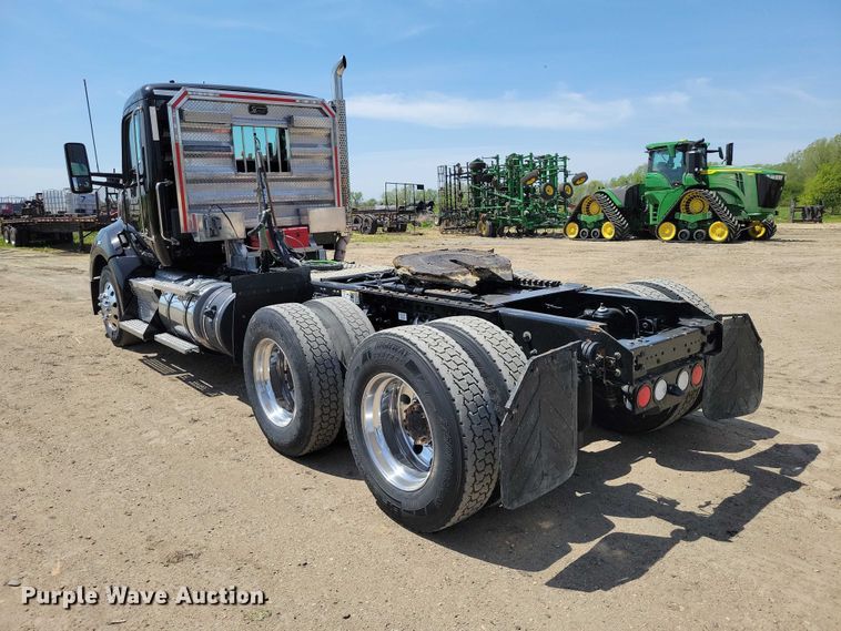 image for item DZ7139 2018 Kenworth T680 semi truck