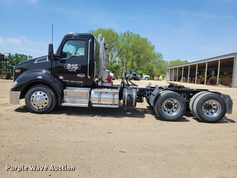 image for item DZ7139 2018 Kenworth T680 semi truck