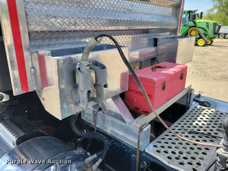 image for item DZ7139 2018 Kenworth T680 semi truck