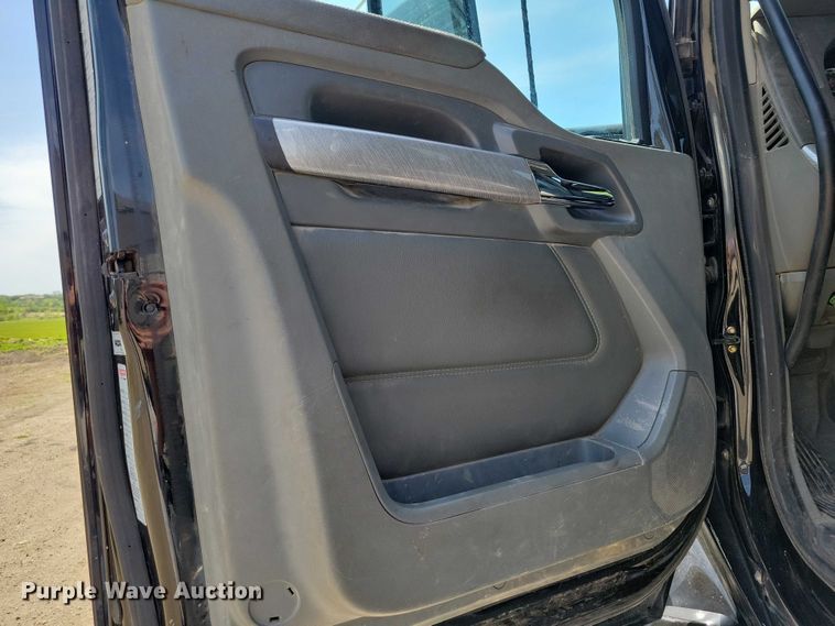 image for item DZ7139 2018 Kenworth T680 semi truck
