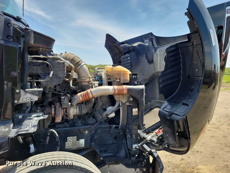 image for item DZ7139 2018 Kenworth T680 semi truck