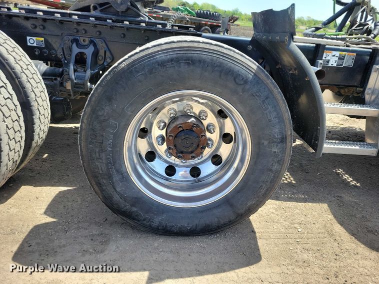 image for item DZ7139 2018 Kenworth T680 semi truck