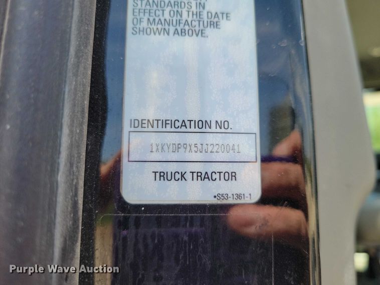 image for item DZ7139 2018 Kenworth T680 semi truck