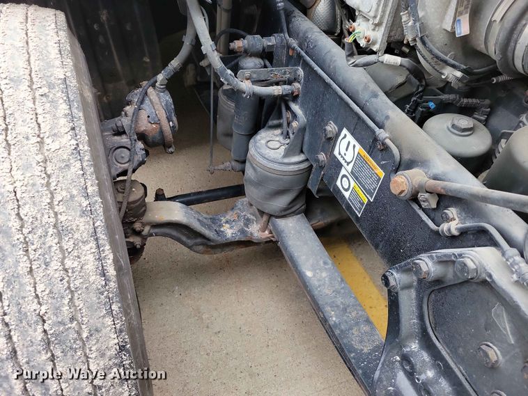 image for item DZ7176 2016 Kenworth T680 semi truck