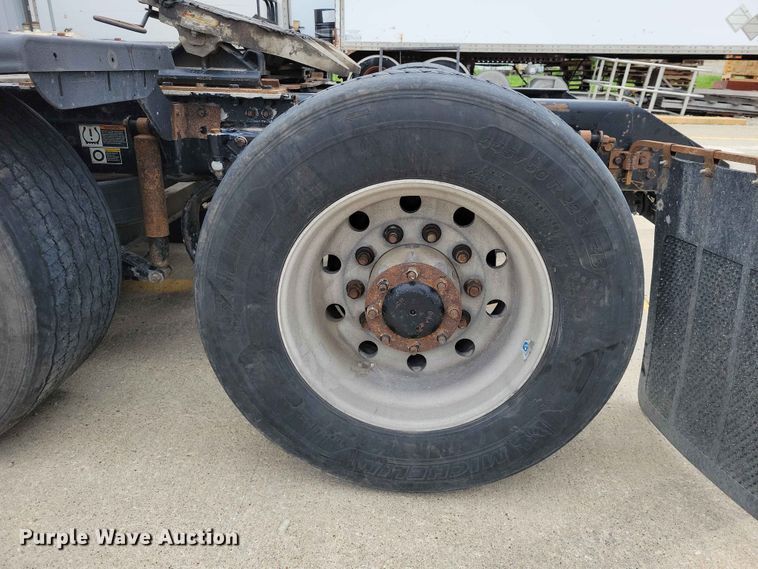 image for item DZ7176 2016 Kenworth T680 semi truck