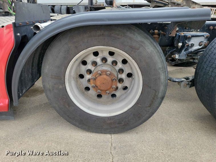 image for item DZ7176 2016 Kenworth T680 semi truck