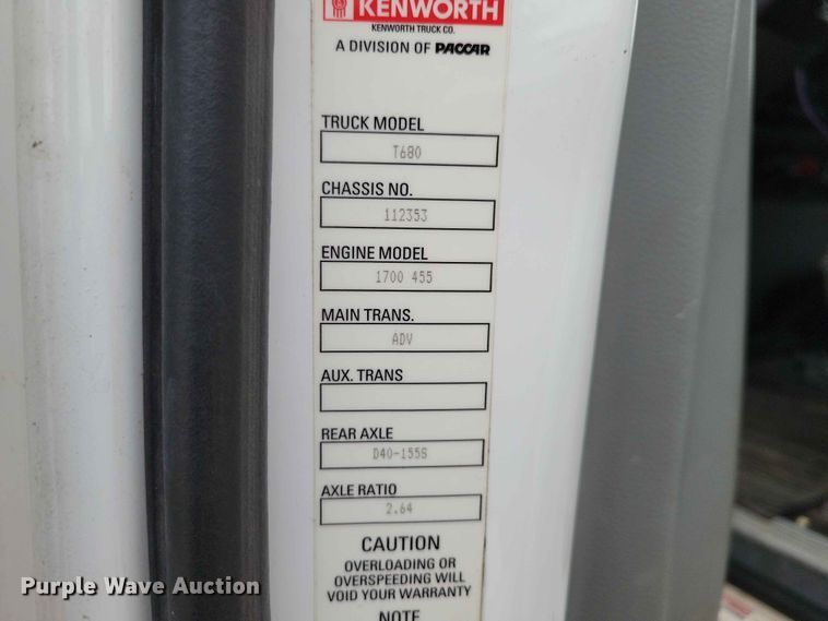 image for item DZ7176 2016 Kenworth T680 semi truck