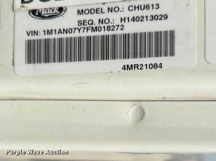 image for item EA4919 2015 Mack CHU613 semi truck