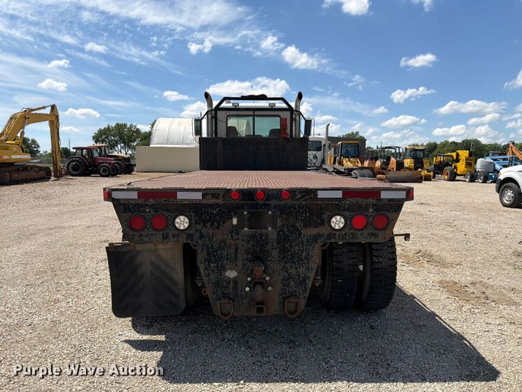 image for item EA4920 1999 Mack CH613 flatbed truck