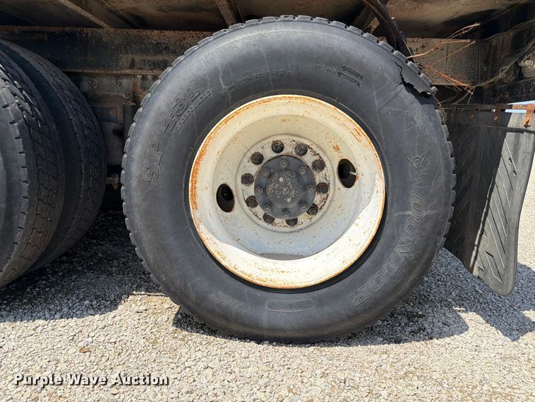 image for item EA4920 1999 Mack CH613 flatbed truck