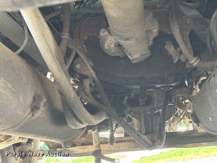 image for item EA4922 2002 Freightliner CST120 semi truck