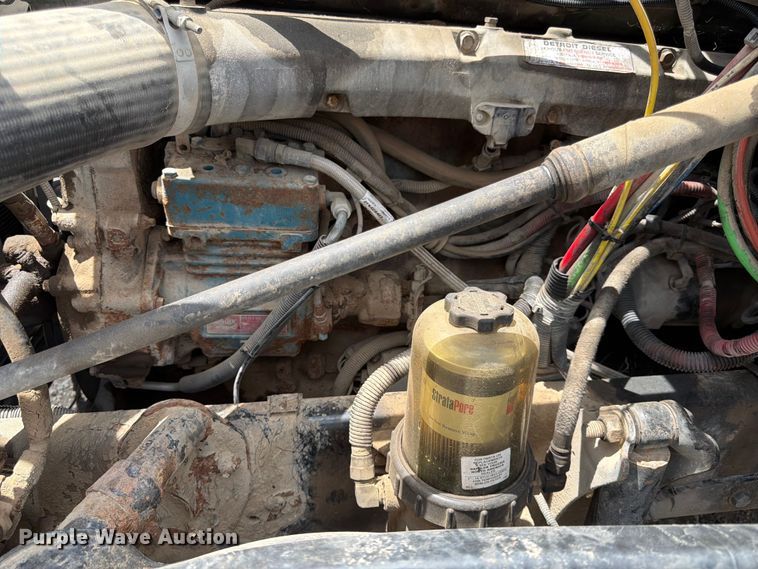 image for item EA4922 2002 Freightliner CST120 semi truck