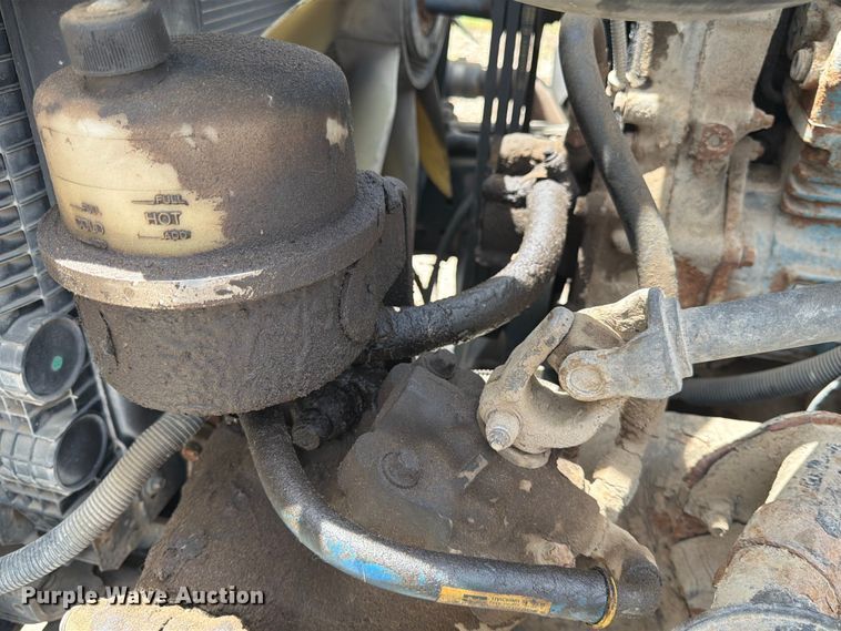 image for item EA4922 2002 Freightliner CST120 semi truck