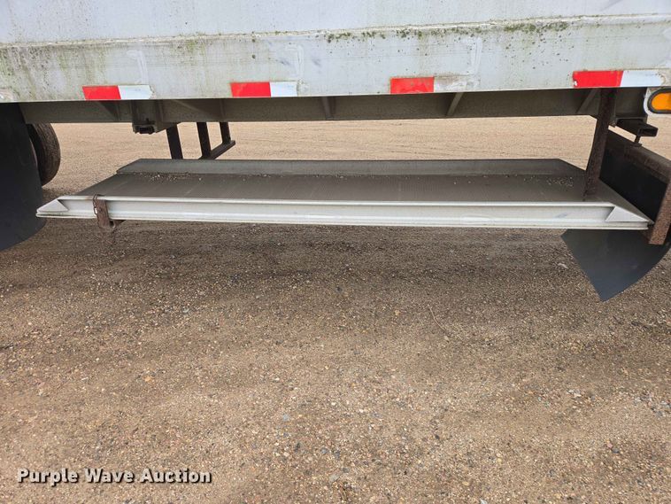 image for item EB1470 1999 CEI Pacer AT65 feed delivery trailer