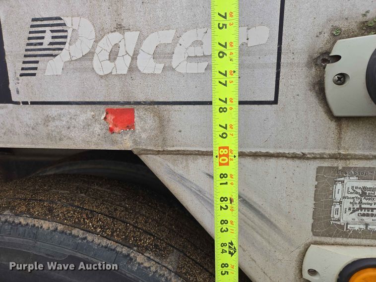 image for item EB1470 1999 CEI Pacer AT65 feed delivery trailer
