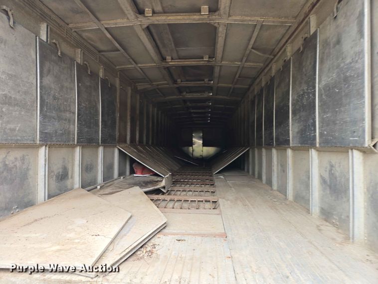 image for item EB1470 1999 CEI Pacer AT65 feed delivery trailer