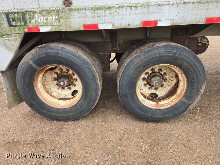 image for item EB1470 1999 CEI Pacer AT65 feed delivery trailer