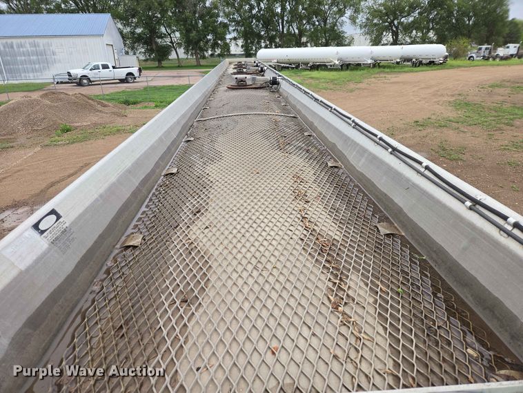 image for item EB1471 1991 Fruehauf TAG-NTN3-ESF 10500 tank trailer