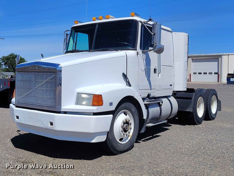 Photo of a 1993 White / Gmc WIA