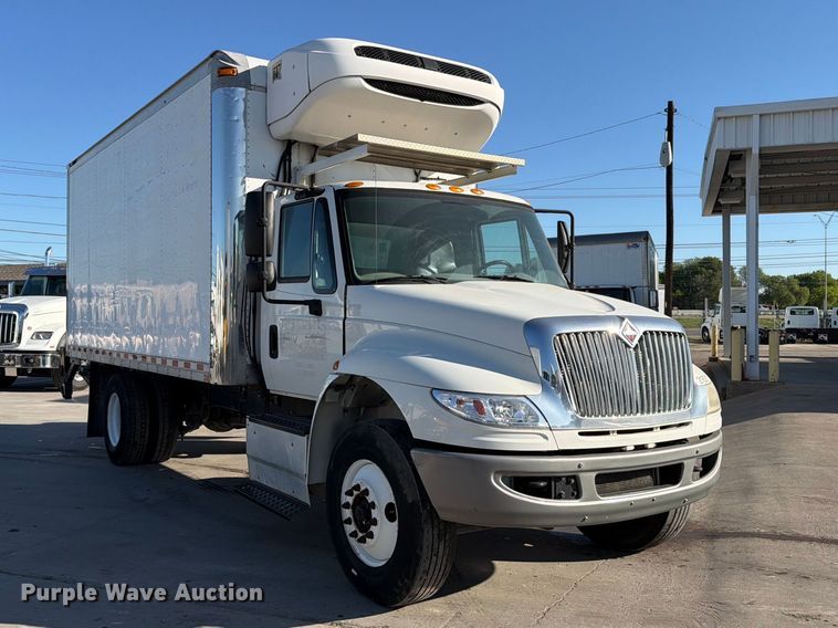 image for item ED5150 2016 International DuraStar 4300 refrigerated truck