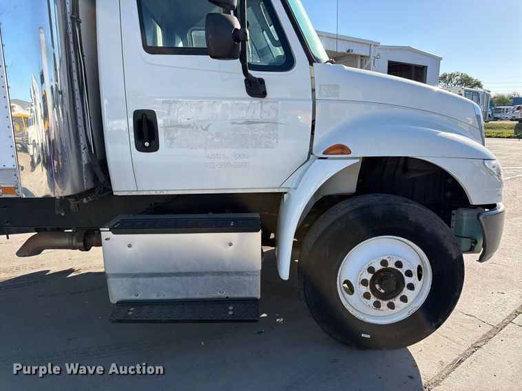 image for item ED5150 2016 International DuraStar 4300 refrigerated truck