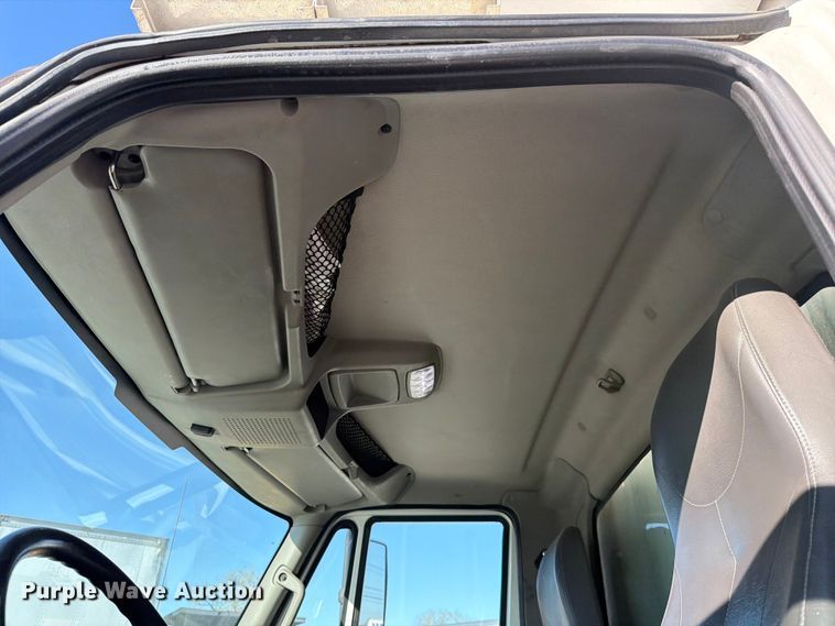 image for item ED5150 2016 International DuraStar 4300 refrigerated truck
