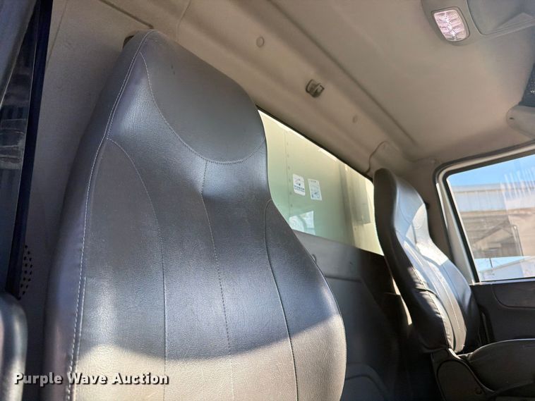 image for item ED5150 2016 International DuraStar 4300 refrigerated truck