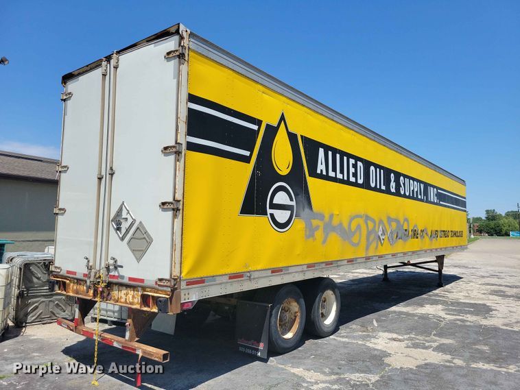 image for item EE1050 1996 Utility  VS2DC dry van trailer