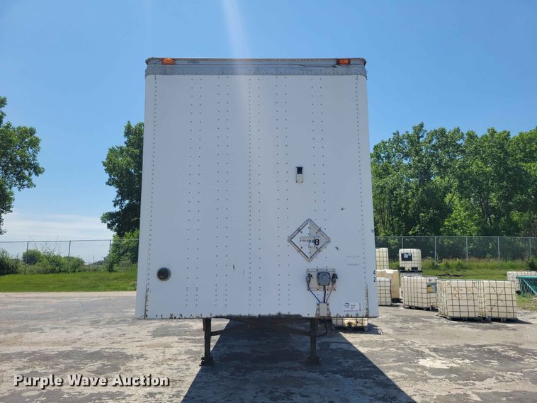image for item EE1050 1996 Utility  VS2DC dry van trailer