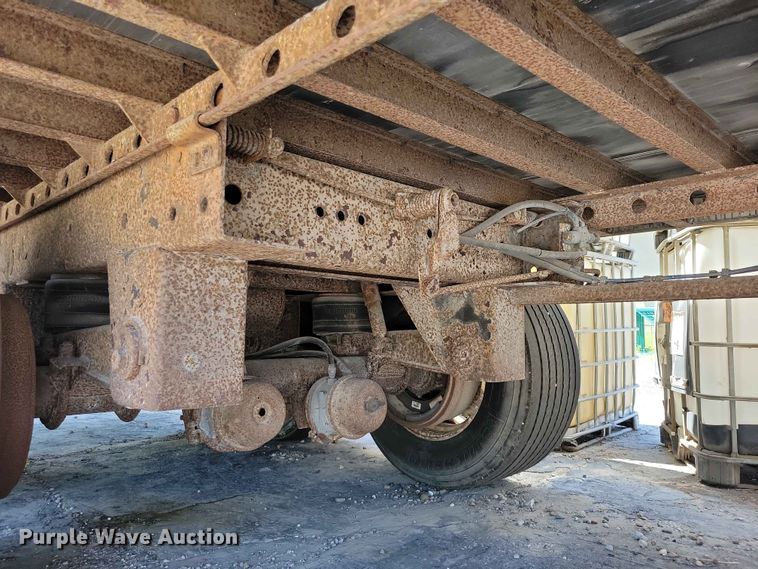 image for item EE1050 1996 Utility  VS2DC dry van trailer