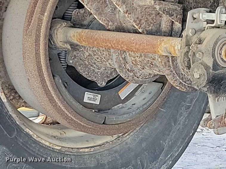 image for item EE1050 1996 Utility  VS2DC dry van trailer