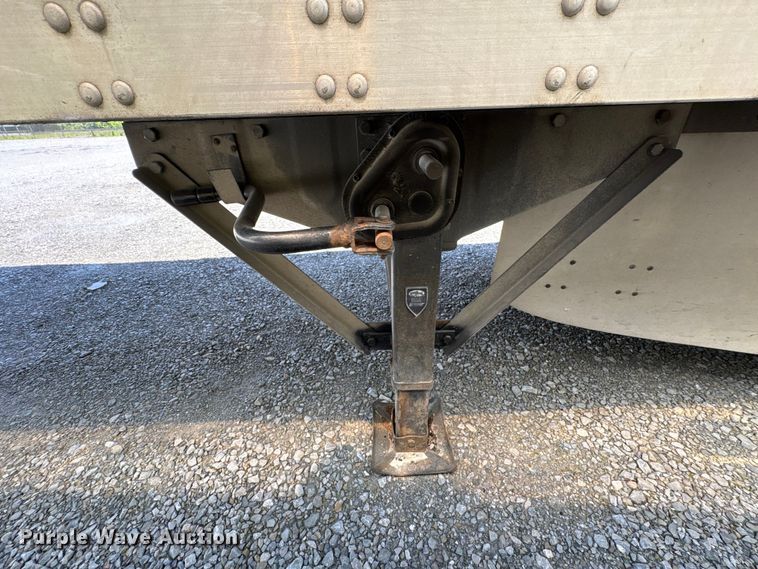 image for item EF1161 2013 Vanguard National dry van trailer