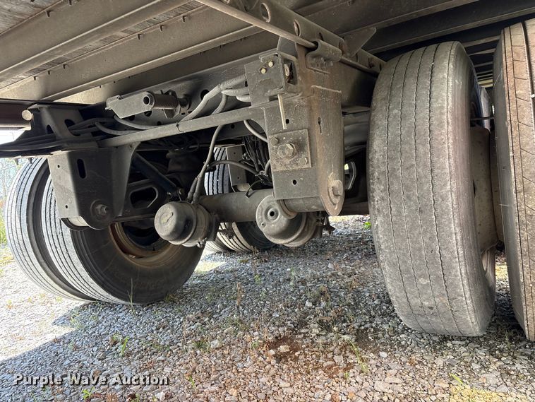 image for item EF1161 2013 Vanguard National dry van trailer